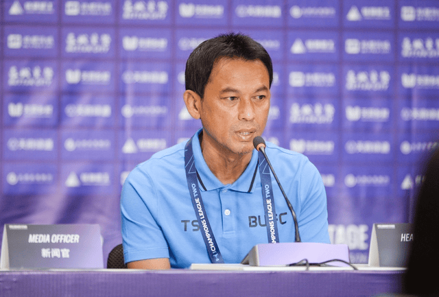 S曼谷联, 希望过去两, 团队精神和