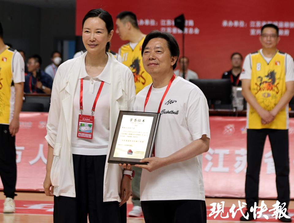 再创辉煌